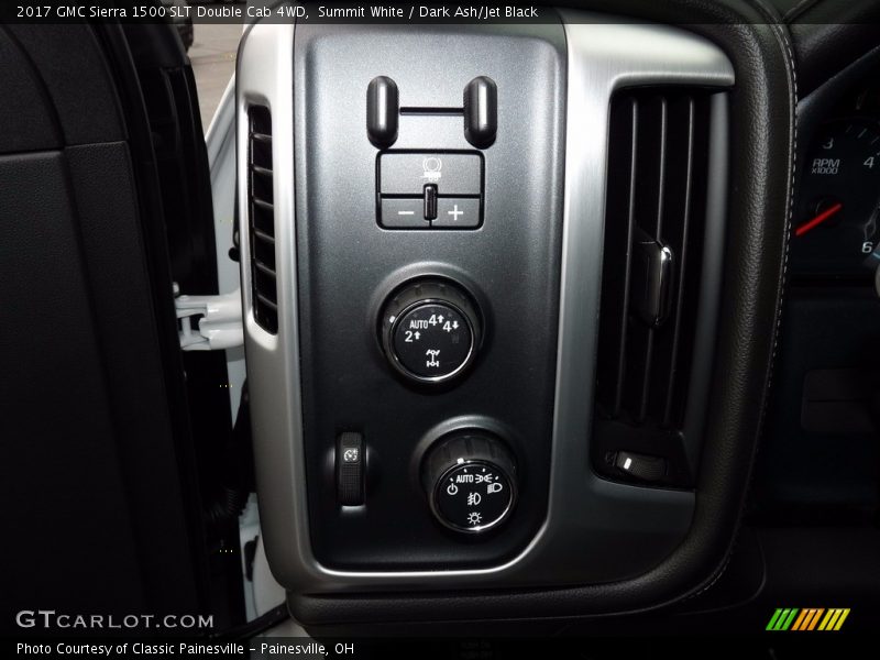 Controls of 2017 Sierra 1500 SLT Double Cab 4WD