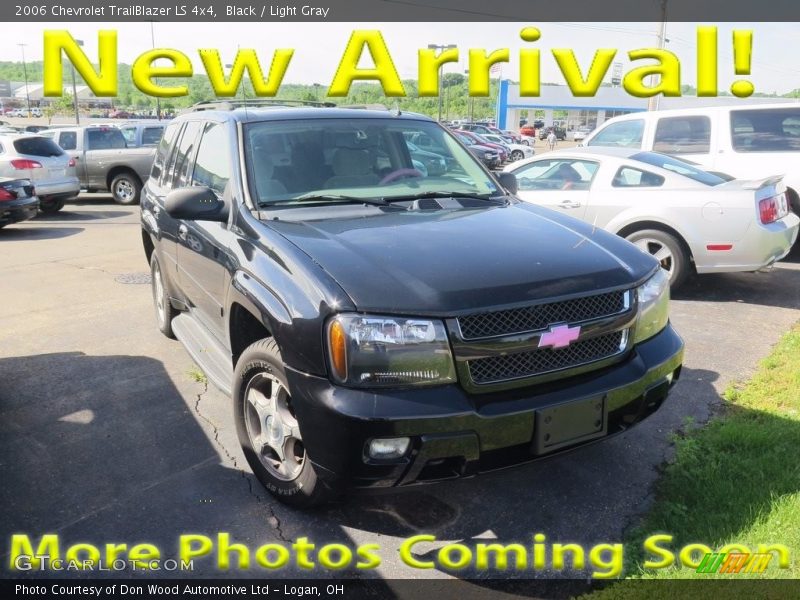 Black / Light Gray 2006 Chevrolet TrailBlazer LS 4x4