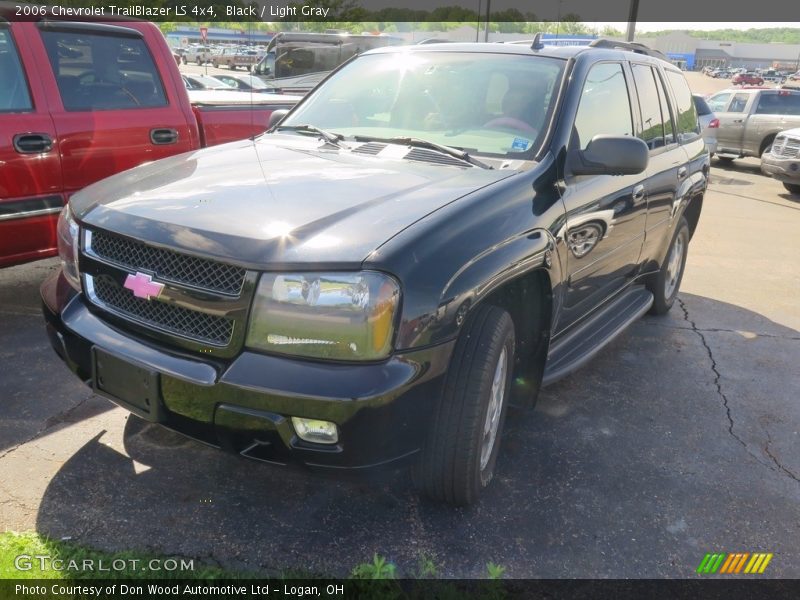 Black / Light Gray 2006 Chevrolet TrailBlazer LS 4x4