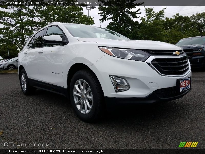 Summit White / Medium Ash Gray 2018 Chevrolet Equinox LT
