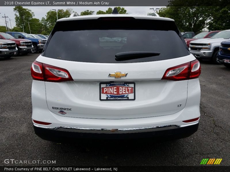 Summit White / Medium Ash Gray 2018 Chevrolet Equinox LT