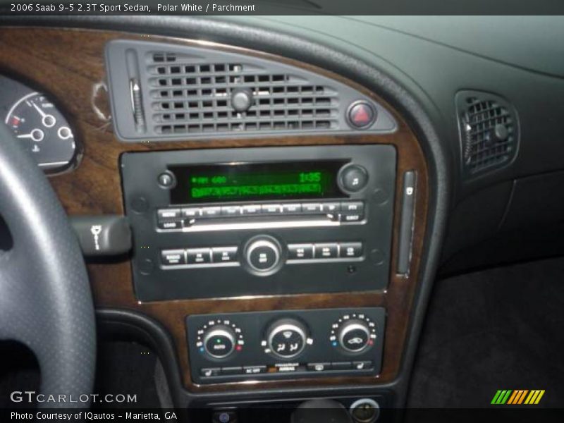 Polar White / Parchment 2006 Saab 9-5 2.3T Sport Sedan
