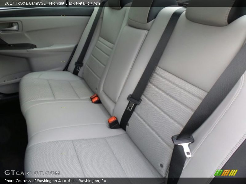 Midnight Black Metallic / Ash 2017 Toyota Camry SE