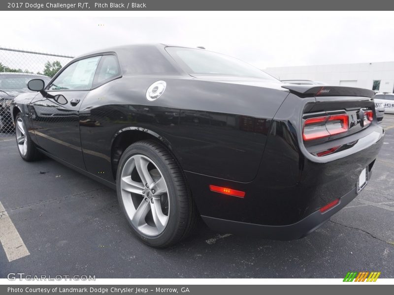 Pitch Black / Black 2017 Dodge Challenger R/T