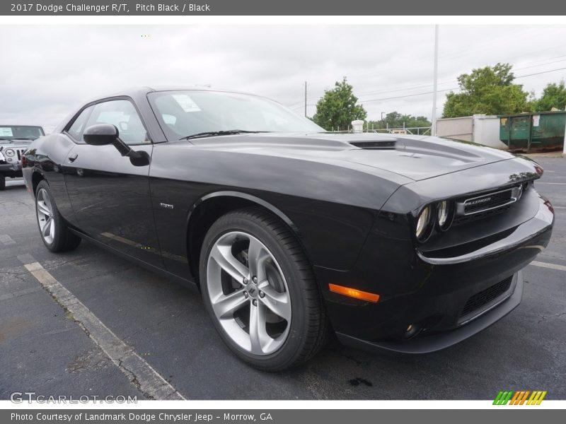 Pitch Black / Black 2017 Dodge Challenger R/T