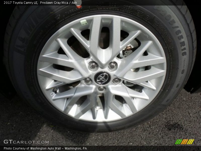 Predawn Gray Mica / Ash 2017 Toyota Camry LE