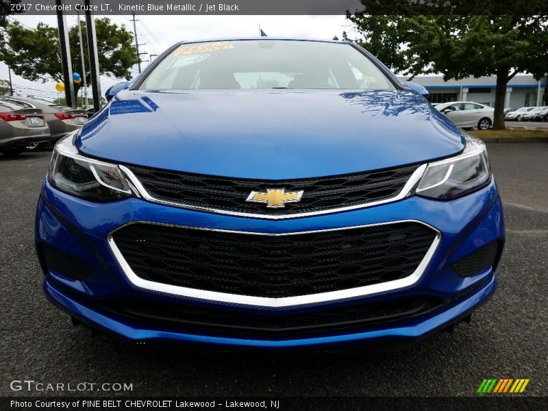 Kinetic Blue Metallic / Jet Black 2017 Chevrolet Cruze LT