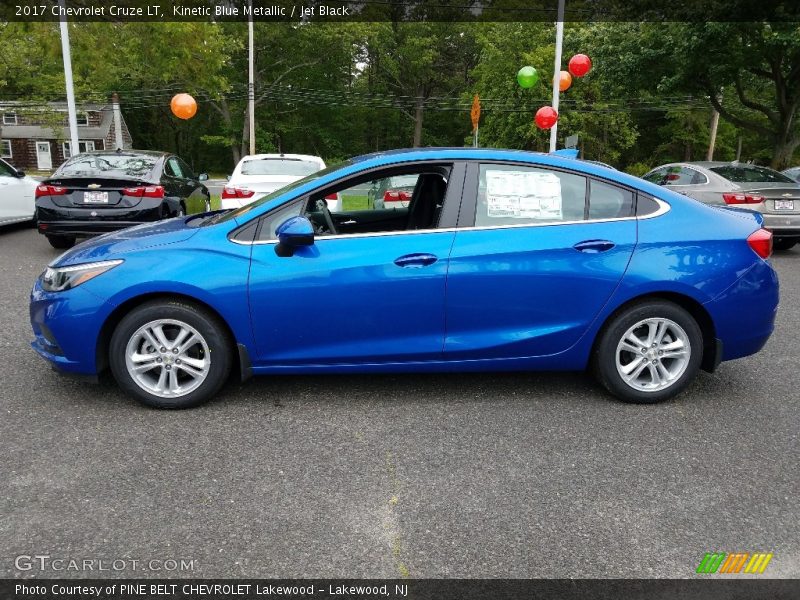 Kinetic Blue Metallic / Jet Black 2017 Chevrolet Cruze LT