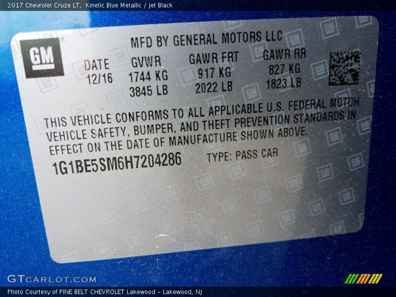 Kinetic Blue Metallic / Jet Black 2017 Chevrolet Cruze LT
