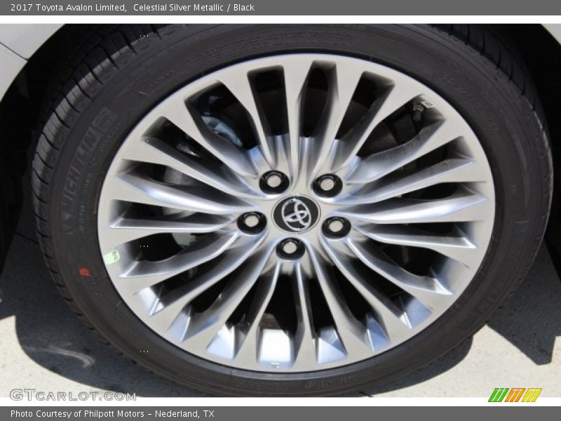 Celestial Silver Metallic / Black 2017 Toyota Avalon Limited