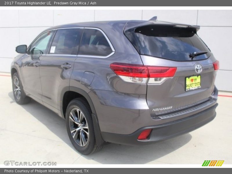 Predawn Gray Mica / Ash 2017 Toyota Highlander LE
