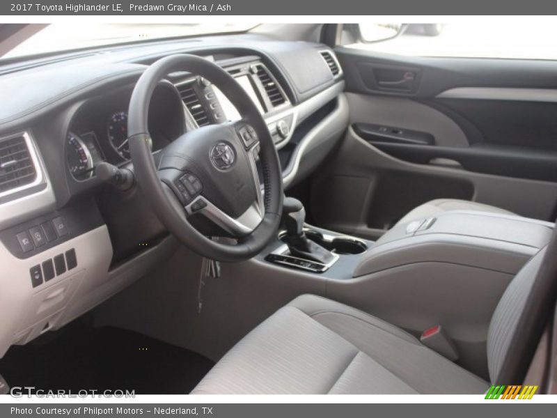 Predawn Gray Mica / Ash 2017 Toyota Highlander LE