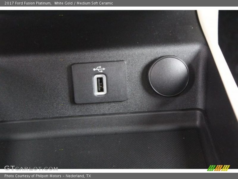 White Gold / Medium Soft Ceramic 2017 Ford Fusion Platinum