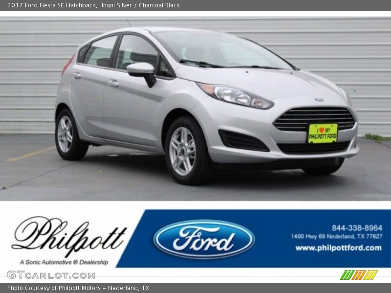 Ingot Silver / Charcoal Black 2017 Ford Fiesta SE Hatchback
