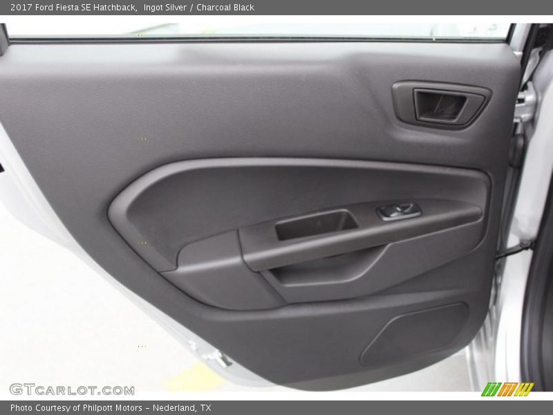 Ingot Silver / Charcoal Black 2017 Ford Fiesta SE Hatchback
