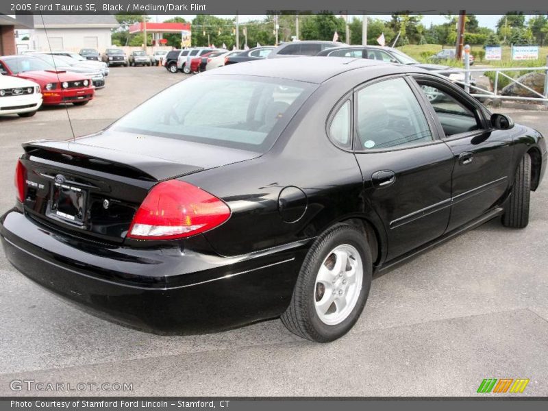 Black / Medium/Dark Flint 2005 Ford Taurus SE