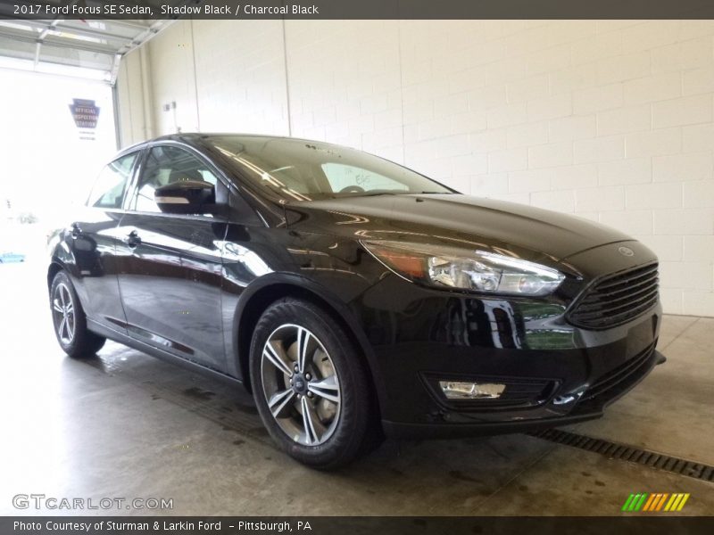 Shadow Black / Charcoal Black 2017 Ford Focus SE Sedan