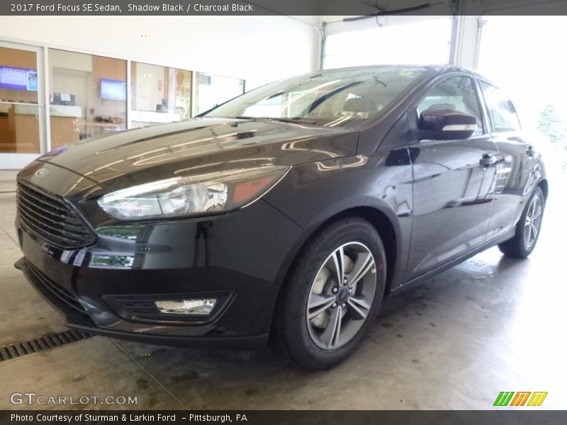 Shadow Black / Charcoal Black 2017 Ford Focus SE Sedan