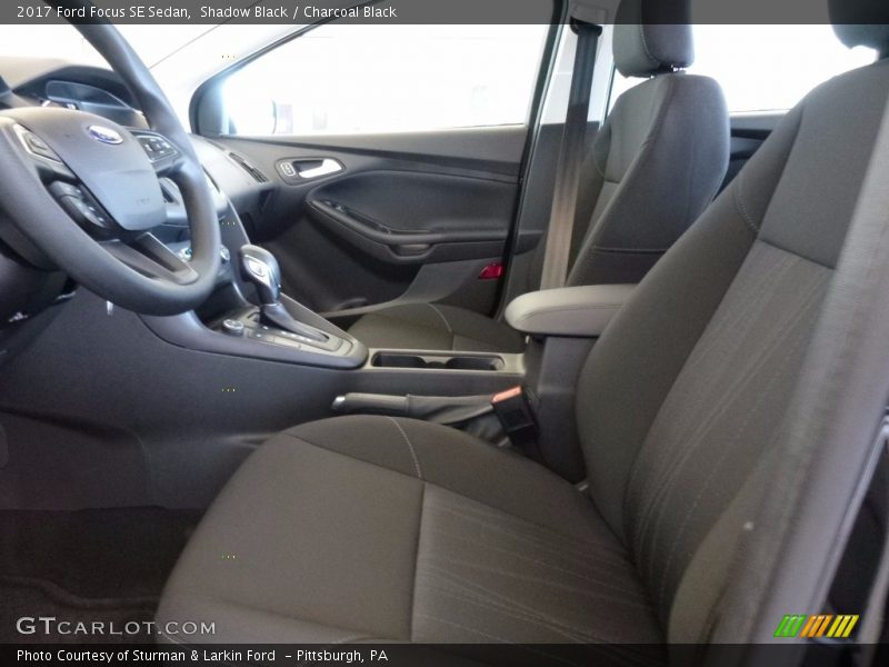 Shadow Black / Charcoal Black 2017 Ford Focus SE Sedan