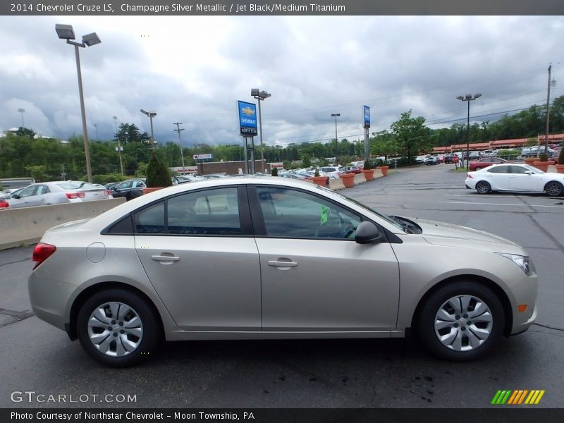 Champagne Silver Metallic / Jet Black/Medium Titanium 2014 Chevrolet Cruze LS