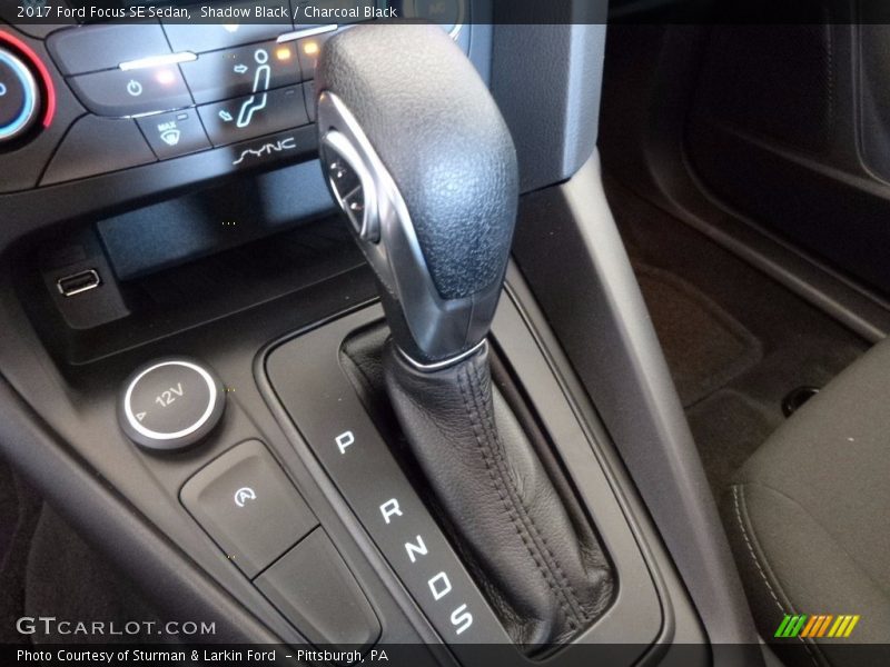 Shadow Black / Charcoal Black 2017 Ford Focus SE Sedan