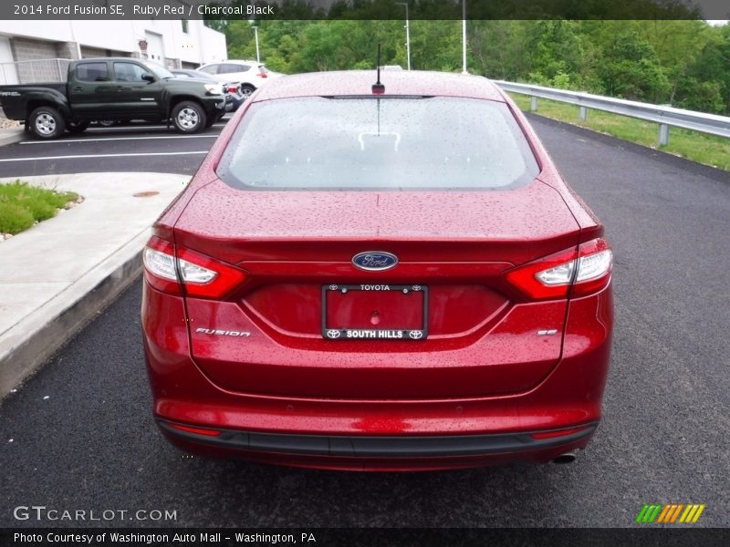Ruby Red / Charcoal Black 2014 Ford Fusion SE