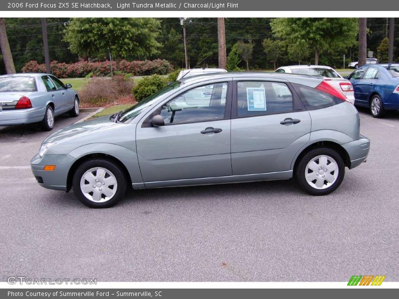 Light Tundra Metallic / Charcoal/Light Flint 2006 Ford Focus ZX5 SE Hatchback