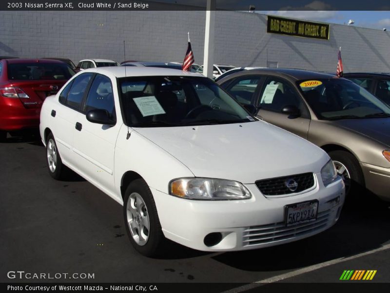 Cloud White / Sand Beige 2003 Nissan Sentra XE