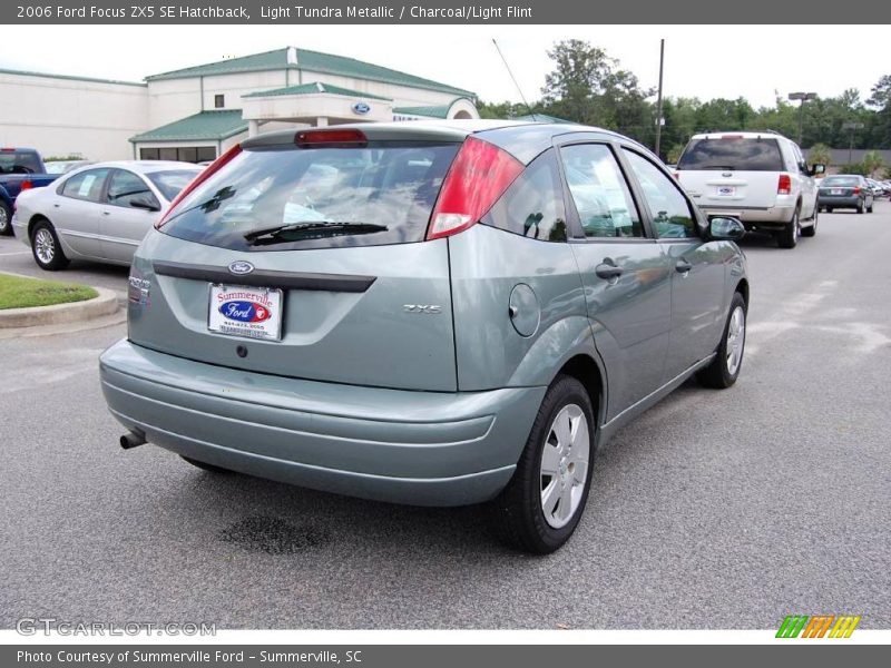 Light Tundra Metallic / Charcoal/Light Flint 2006 Ford Focus ZX5 SE Hatchback