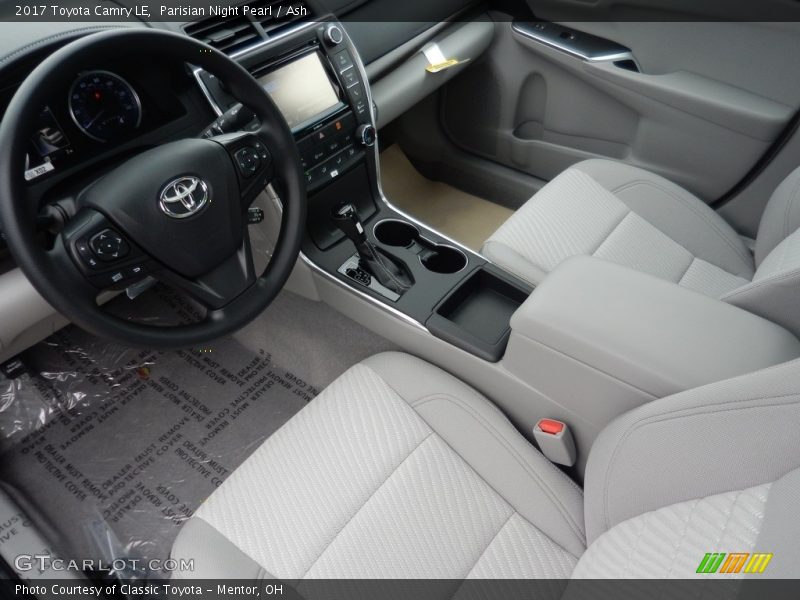 Parisian Night Pearl / Ash 2017 Toyota Camry LE