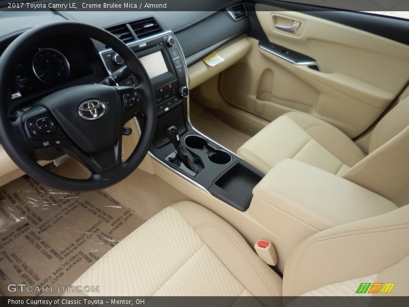 Creme Brulee Mica / Almond 2017 Toyota Camry LE