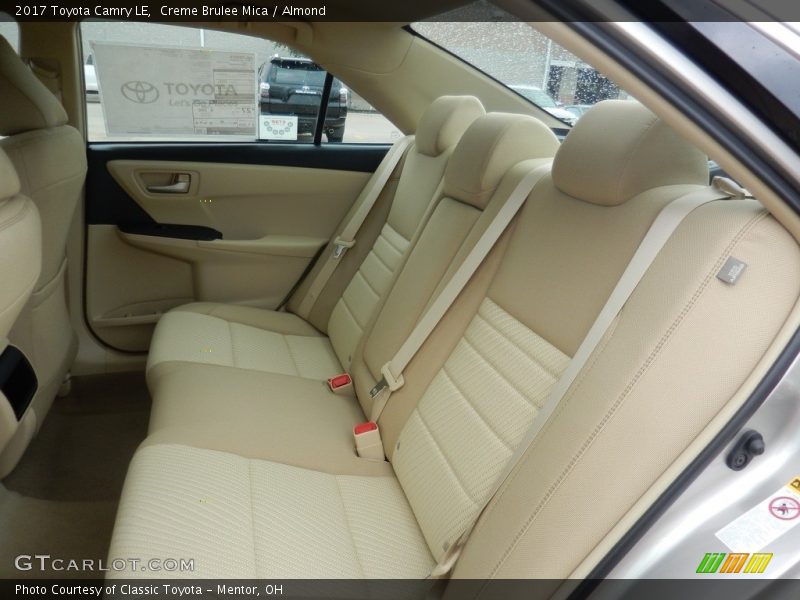 Creme Brulee Mica / Almond 2017 Toyota Camry LE