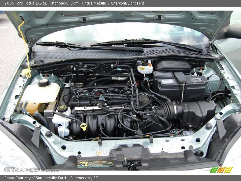 Light Tundra Metallic / Charcoal/Light Flint 2006 Ford Focus ZX5 SE Hatchback