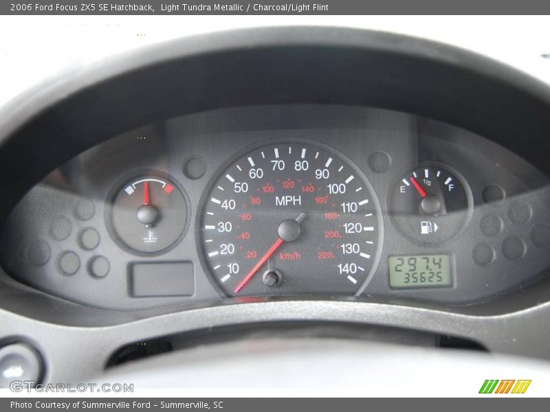 Light Tundra Metallic / Charcoal/Light Flint 2006 Ford Focus ZX5 SE Hatchback