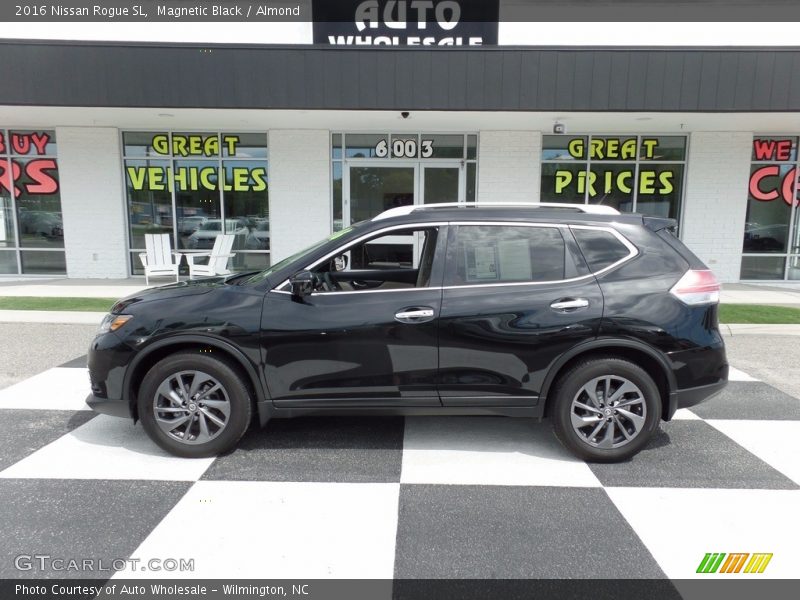 Magnetic Black / Almond 2016 Nissan Rogue SL