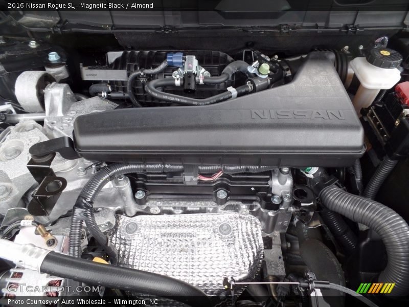 Magnetic Black / Almond 2016 Nissan Rogue SL