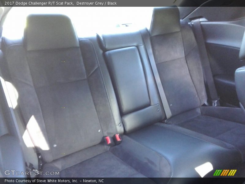 Destroyer Grey / Black 2017 Dodge Challenger R/T Scat Pack
