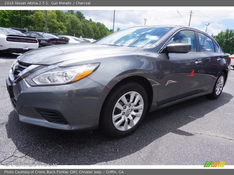 Gun Metallic / Charcoal 2016 Nissan Altima 2.5 S