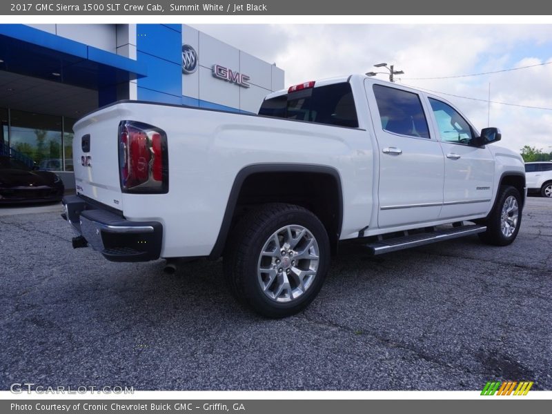 Summit White / Jet Black 2017 GMC Sierra 1500 SLT Crew Cab