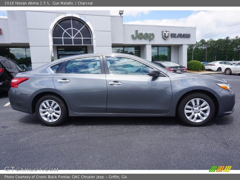 Gun Metallic / Charcoal 2016 Nissan Altima 2.5 S