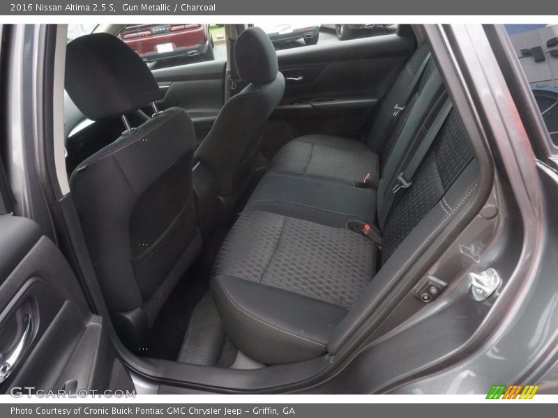Gun Metallic / Charcoal 2016 Nissan Altima 2.5 S