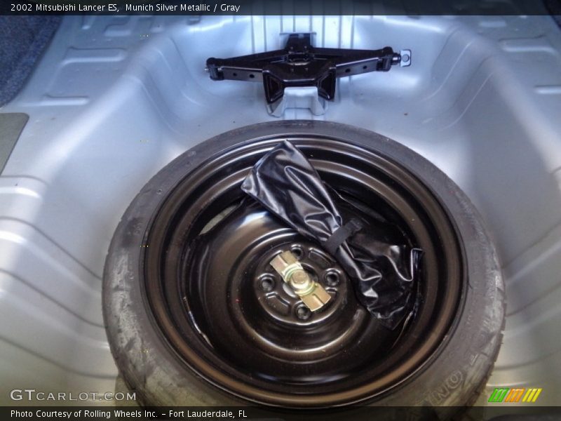 Munich Silver Metallic / Gray 2002 Mitsubishi Lancer ES