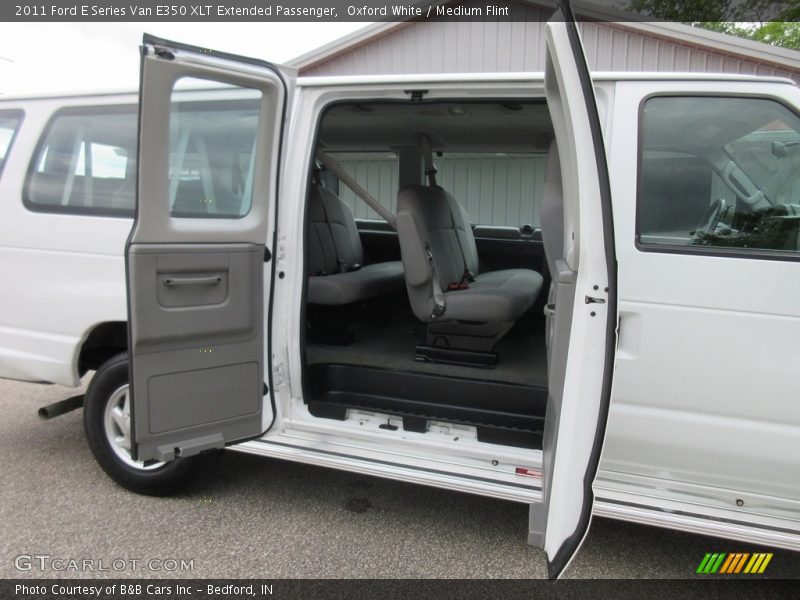 Oxford White / Medium Flint 2011 Ford E Series Van E350 XLT Extended Passenger