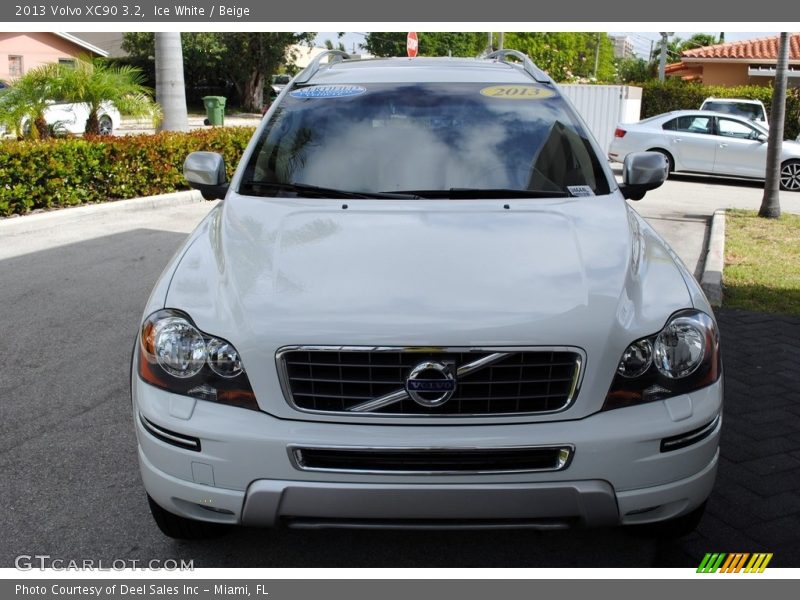 Ice White / Beige 2013 Volvo XC90 3.2