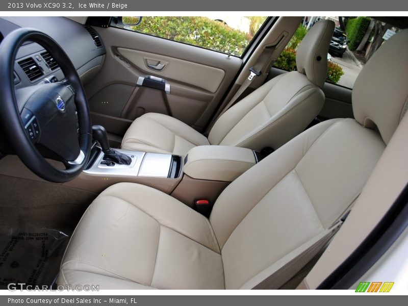 Ice White / Beige 2013 Volvo XC90 3.2