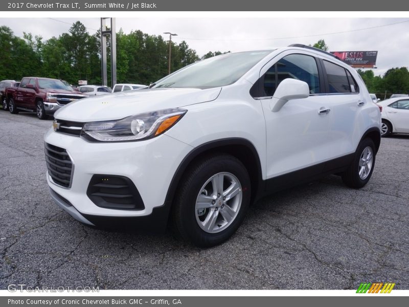 Summit White / Jet Black 2017 Chevrolet Trax LT