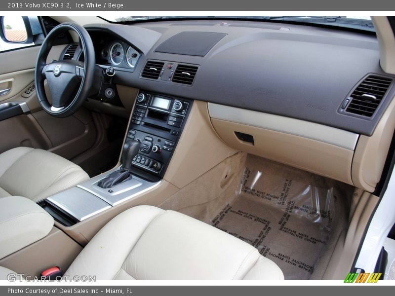 Ice White / Beige 2013 Volvo XC90 3.2