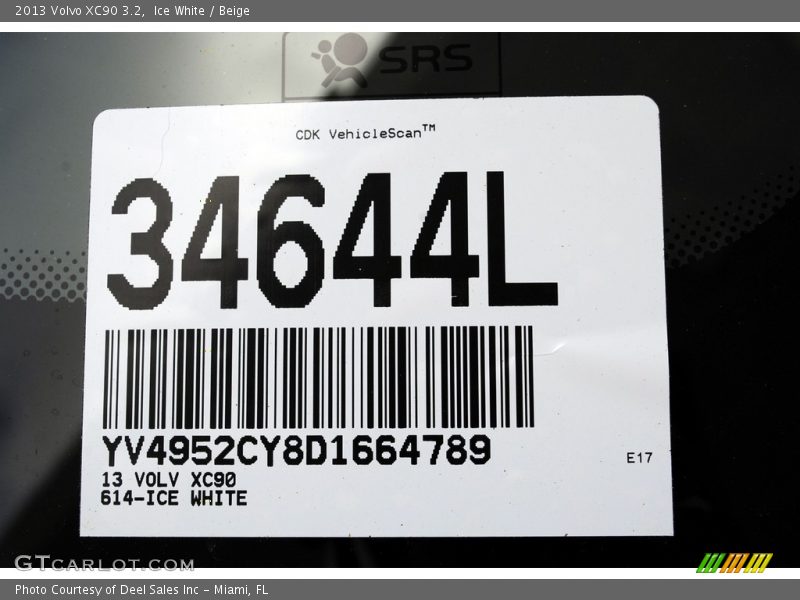 Ice White / Beige 2013 Volvo XC90 3.2