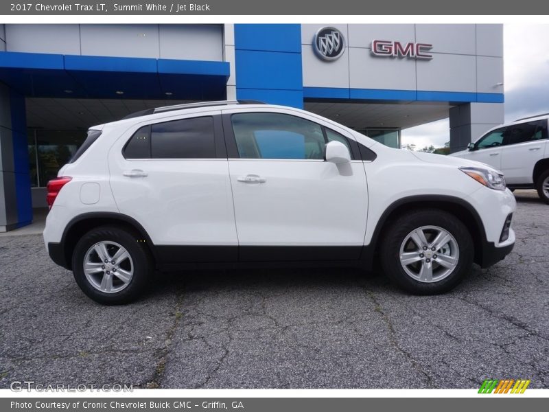 Summit White / Jet Black 2017 Chevrolet Trax LT