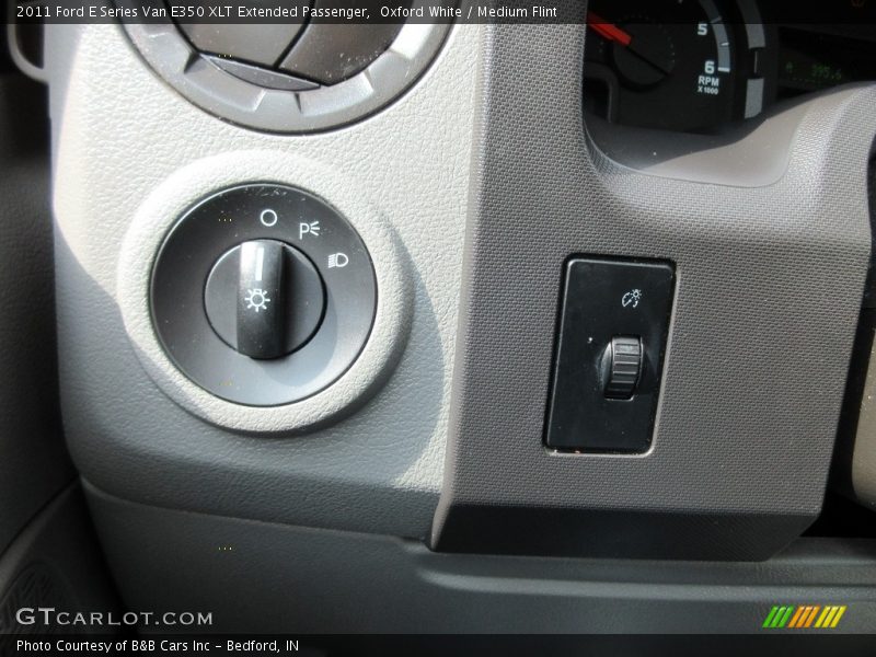 Oxford White / Medium Flint 2011 Ford E Series Van E350 XLT Extended Passenger